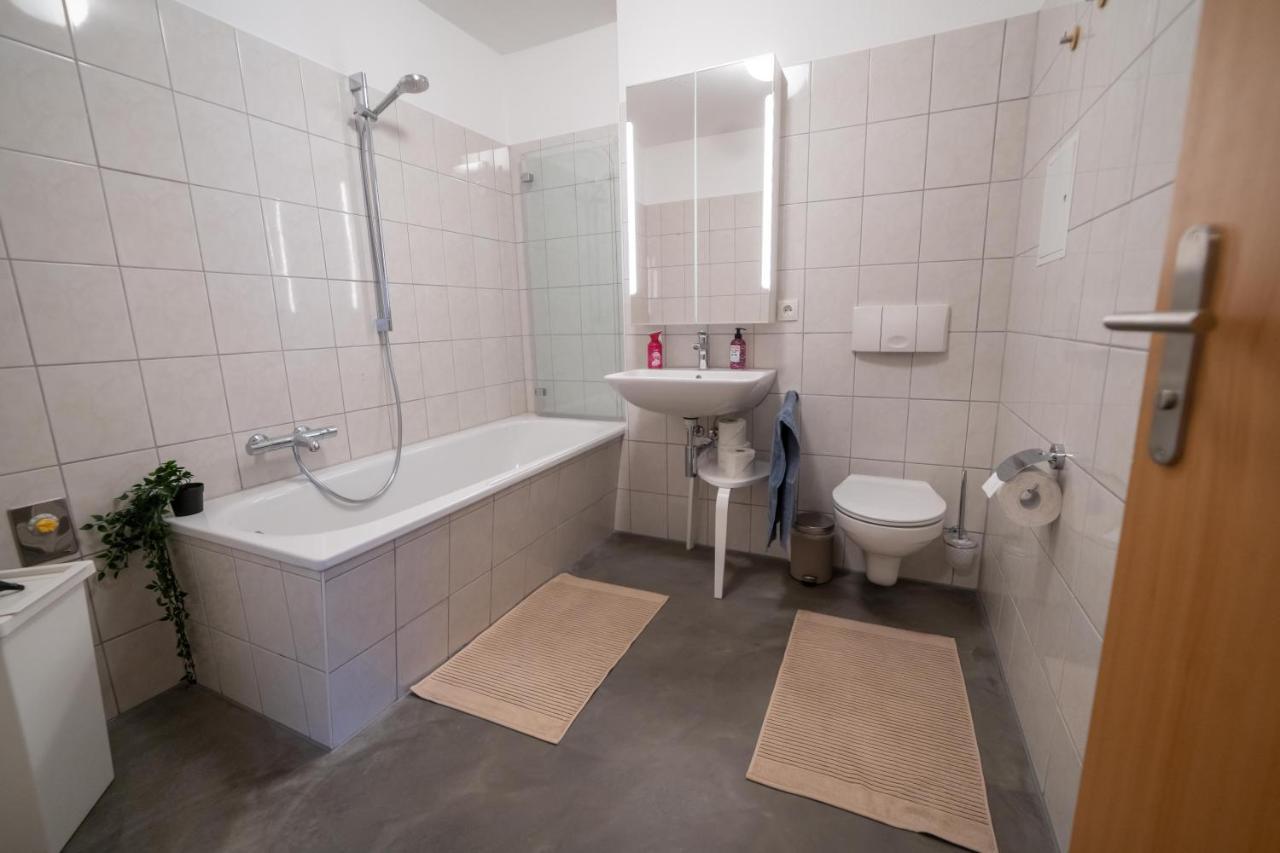 Fullhouse - Zwickau - L12 - 2 Single Beds - Nespresso - Smarttv Exterior foto